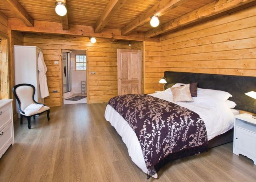 Redbrick Lodges Clipstone Extérieur photo