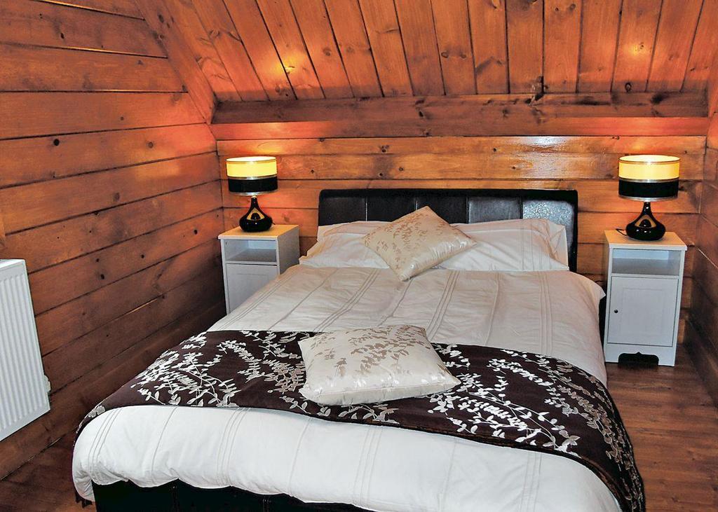 Redbrick Lodges Clipstone Extérieur photo