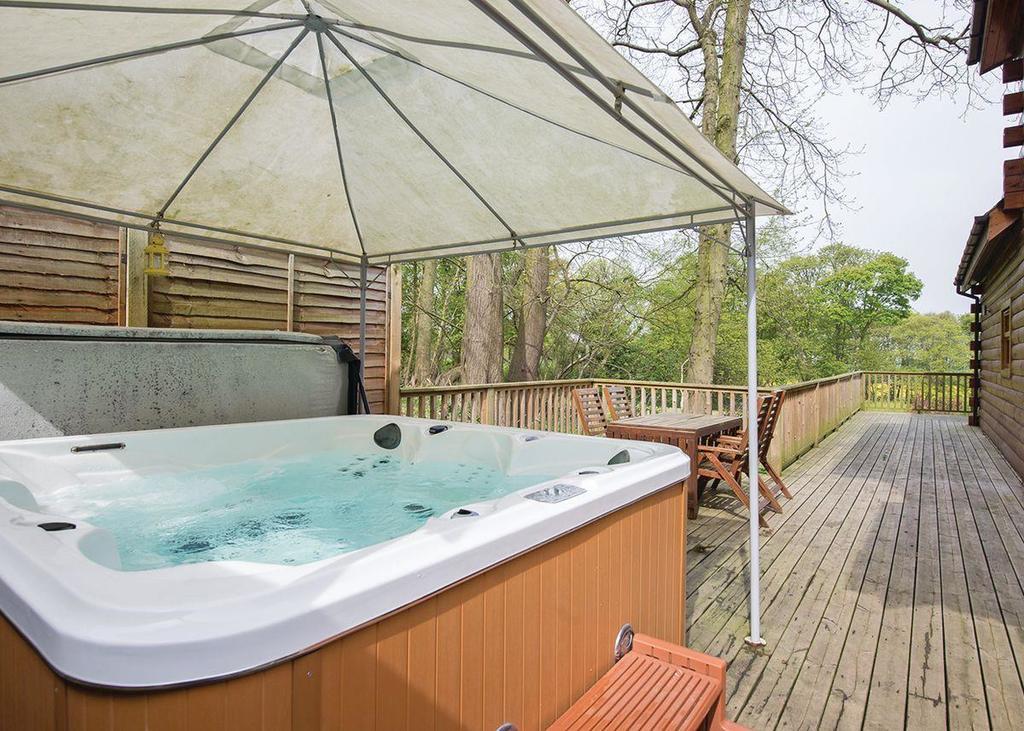 Redbrick Lodges Clipstone Extérieur photo